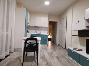 Fridge, oven, stovetop, dishwasher - Freccia Verde Apartments (Quartucciu)