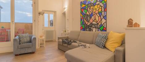 Lejlighed - 2 soveværelser | Opholdsområde | Tv