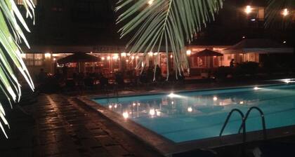 Payet Apartments 2-4 Personas