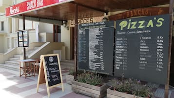 Snack-bar