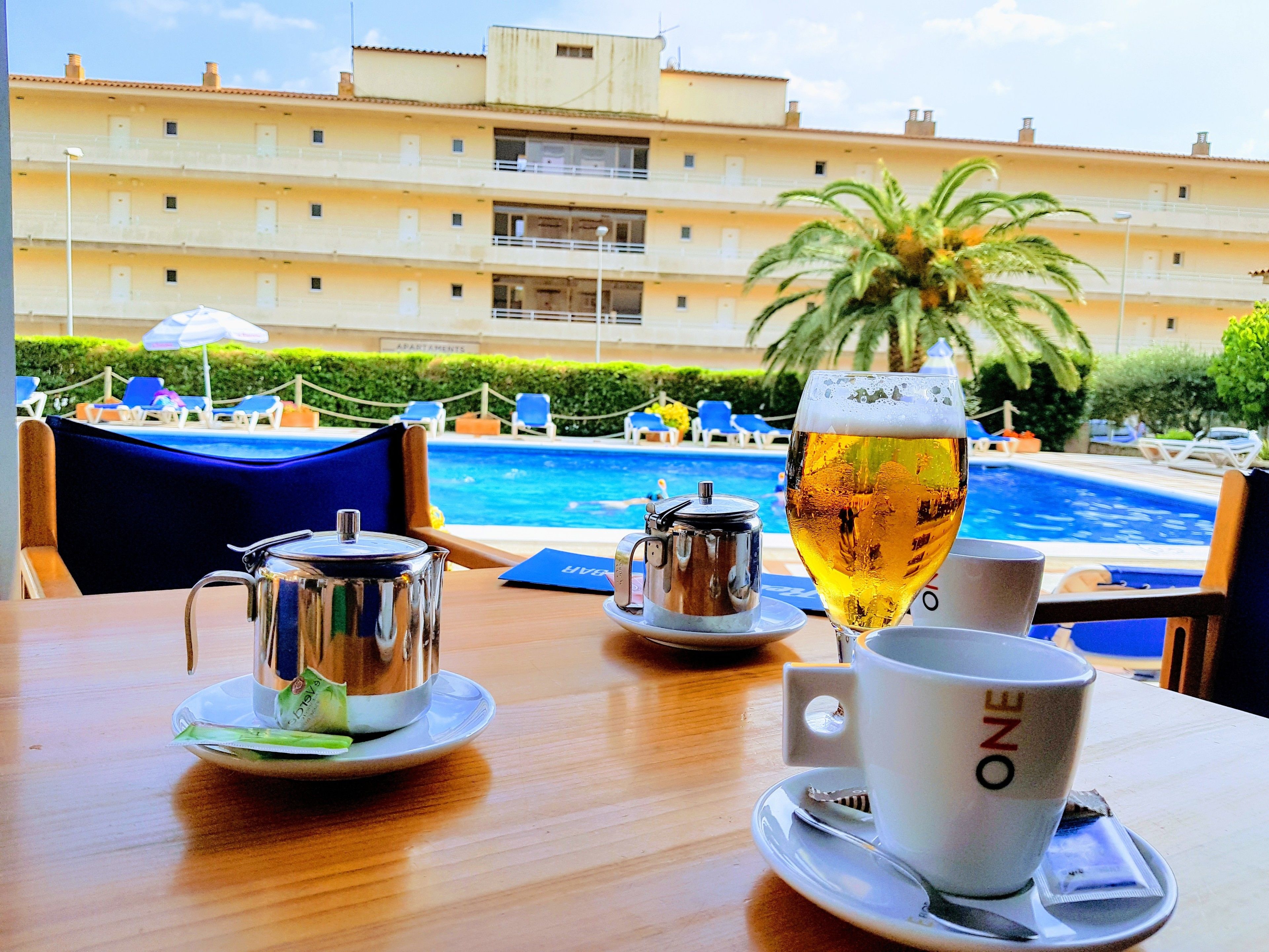 Bar im Pool