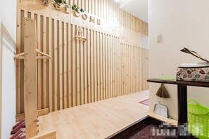 102 | WiFi (無料)