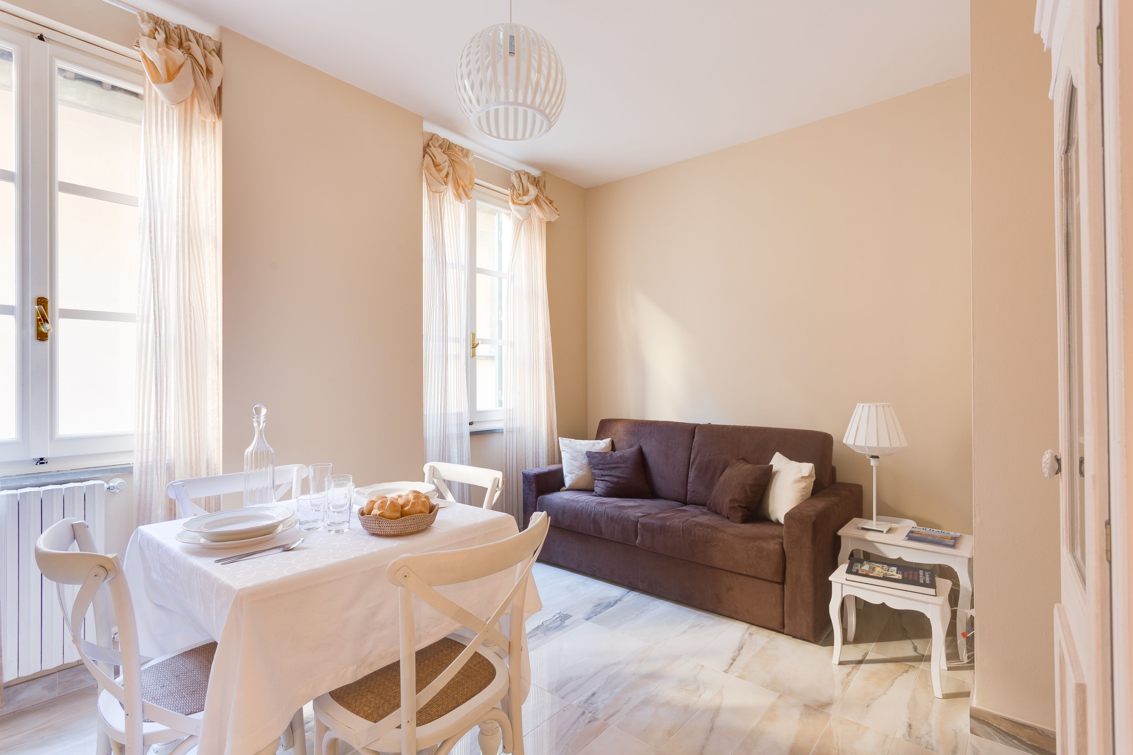 Apartamento, 1 quarto | Área de estar | TV de tela plana