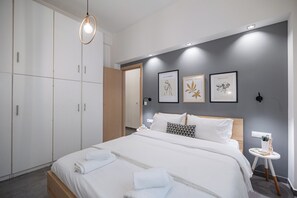 2 bedrooms, desk, soundproofing, iron/ironing board
