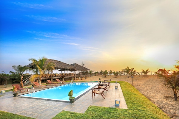 På stranden, strandbarer