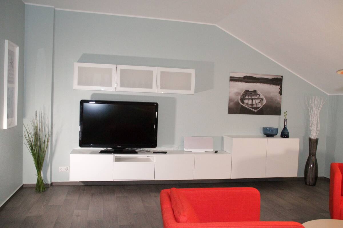 apartment | hypo-allergenic bedding, blackout curtains, soundproofing