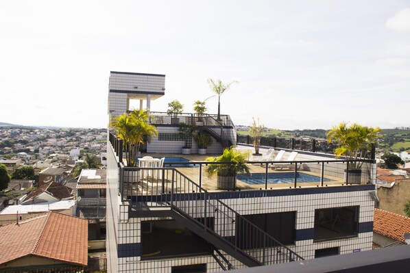 ทีวีจอแอลซีดี 32 นิ้ว พร้อมช่องเคเบิล, ทีวี