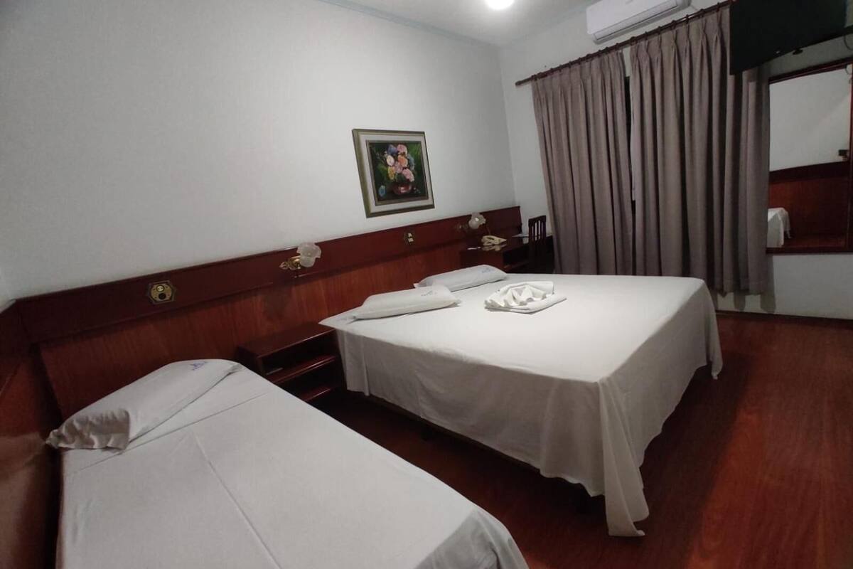 hypo-allergenic bedding, minibar, desk, blackout curtains