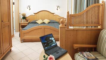 Soundproofing, cribs/infant beds, free WiFi, bed sheets