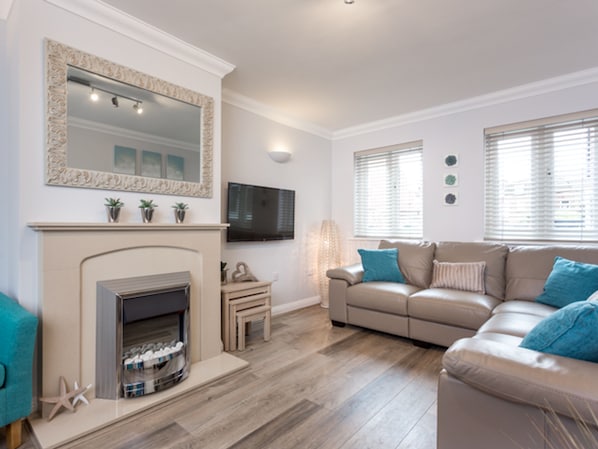 Interior - Angel Mews (Poole)