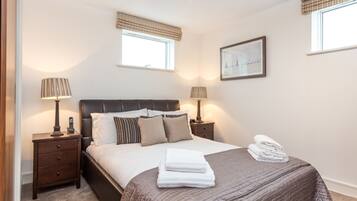 House (1 Bedroom) | 1 bedroom, iron/ironing board, free WiFi, bed sheets