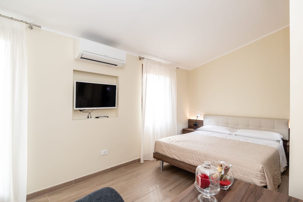 Sistema de insonorización, wifi gratis y ropa de cama