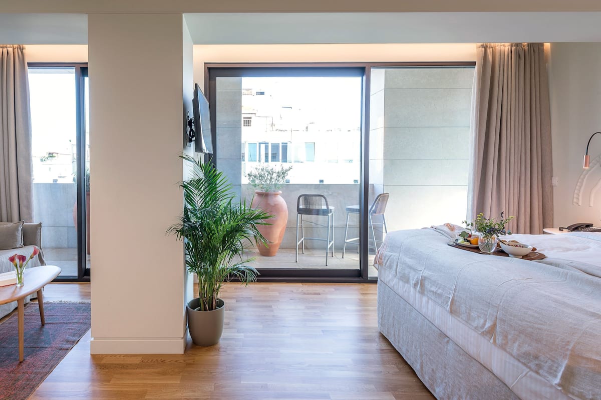 niche Suite | Vardagsrum | Platt-tv