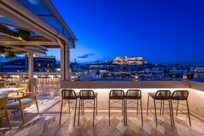 Dinner served - Niche Hotel Athens (Athens)