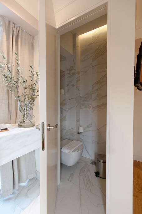 Niche Hotel Athens - Image 85