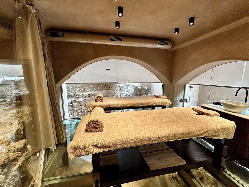 Niche Hotel Athens by null