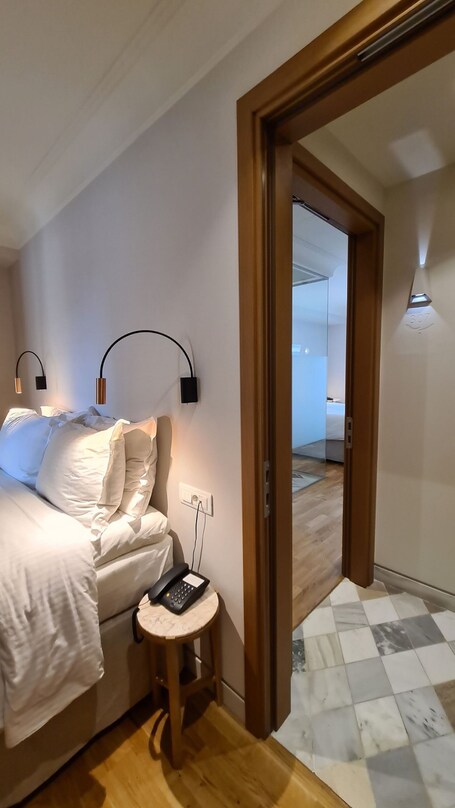 Niche Hotel Athens - Image 91