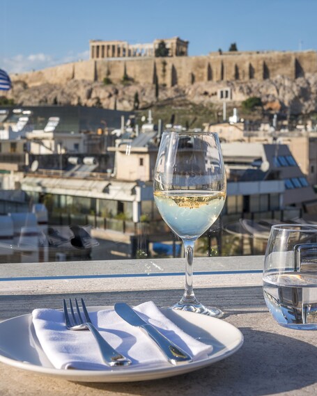 Niche Hotel Athens - Image 9