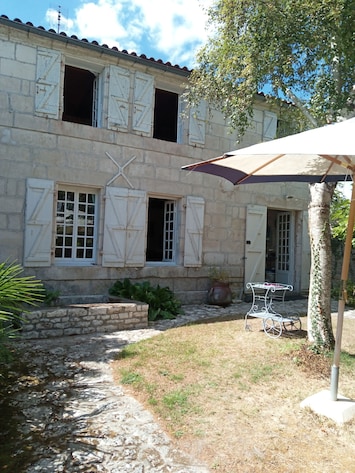 Vue façade coté jardin