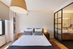 普通公寓, 2 間臥室, 2 間浴室 | 客房內保險箱、書桌、筆電工作空間、遮光布/窗簾