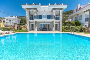 Front of property - Villa Rena 3 by Dream of Holiday (Istanbul)