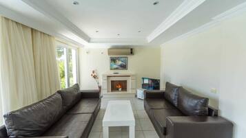 Villa, 3 Bedrooms | Living area | LCD TV