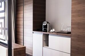 Suite Junior | 1 camera, biancheria da letto di alta qualità, una cassaforte in camera