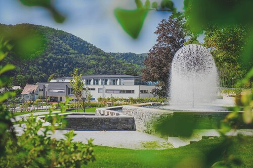 NUHR Medical - Hotel & Restaurant