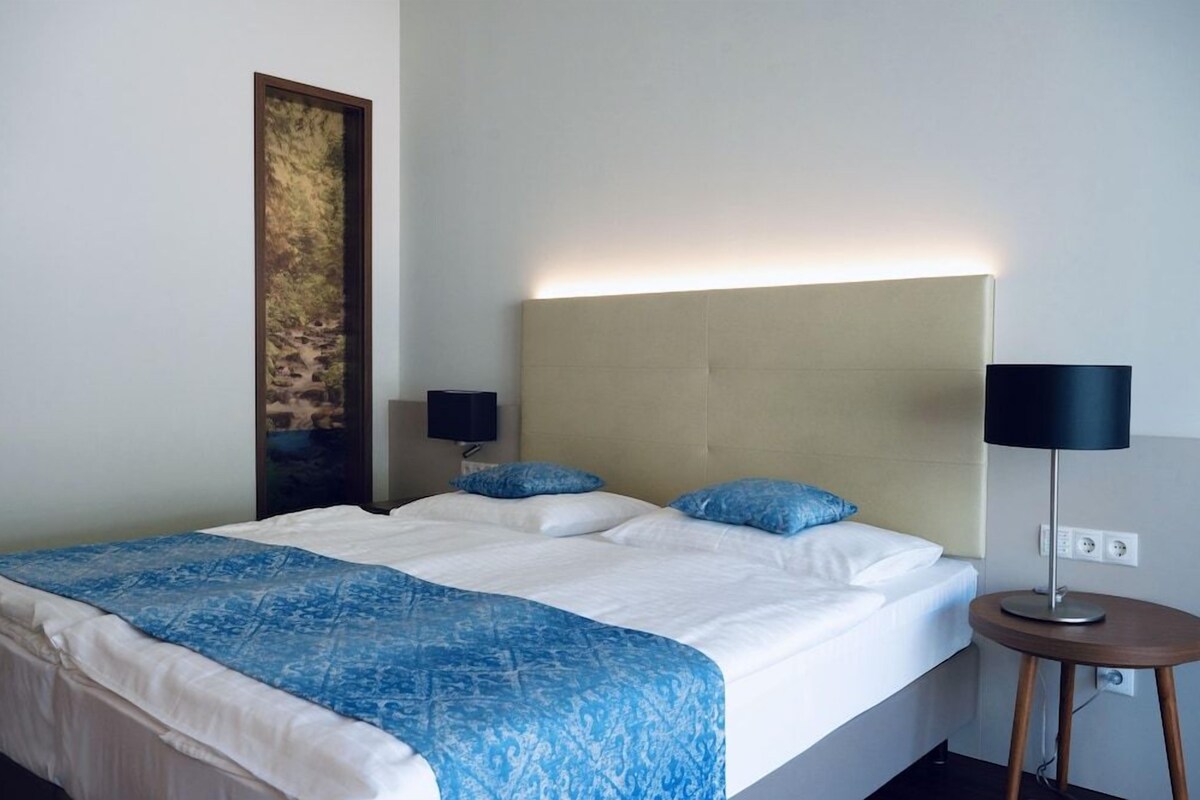 1 bedroom, premium bedding, in-room safe, soundproofing