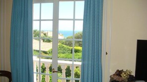 Deluxe tweepersoonskamer, uitzicht op zee | Uitzicht vanuit de kamer