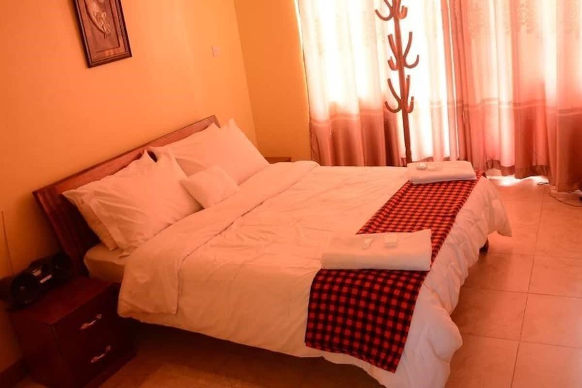 comfort apartment, multiple beds, non smoking | desk, free wifi, bed sheets