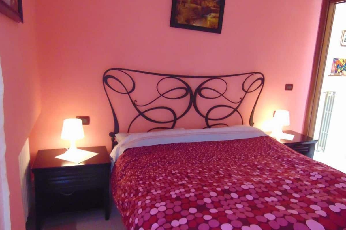 House, 2 Bedrooms | Individually decorated, individually furnished, blackout drapes