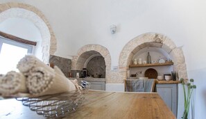 Apartment, 1 Bedroom, Garden View | Living area | 30-inch flat-screen TV with cable channels - i Trulli di Figazzano (Locorotondo)