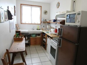 Refrigerador y microondas 