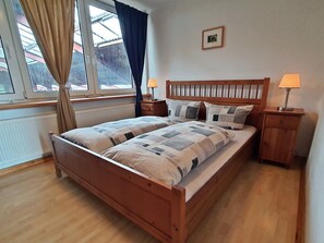 2 bedrooms, free WiFi, bed sheets