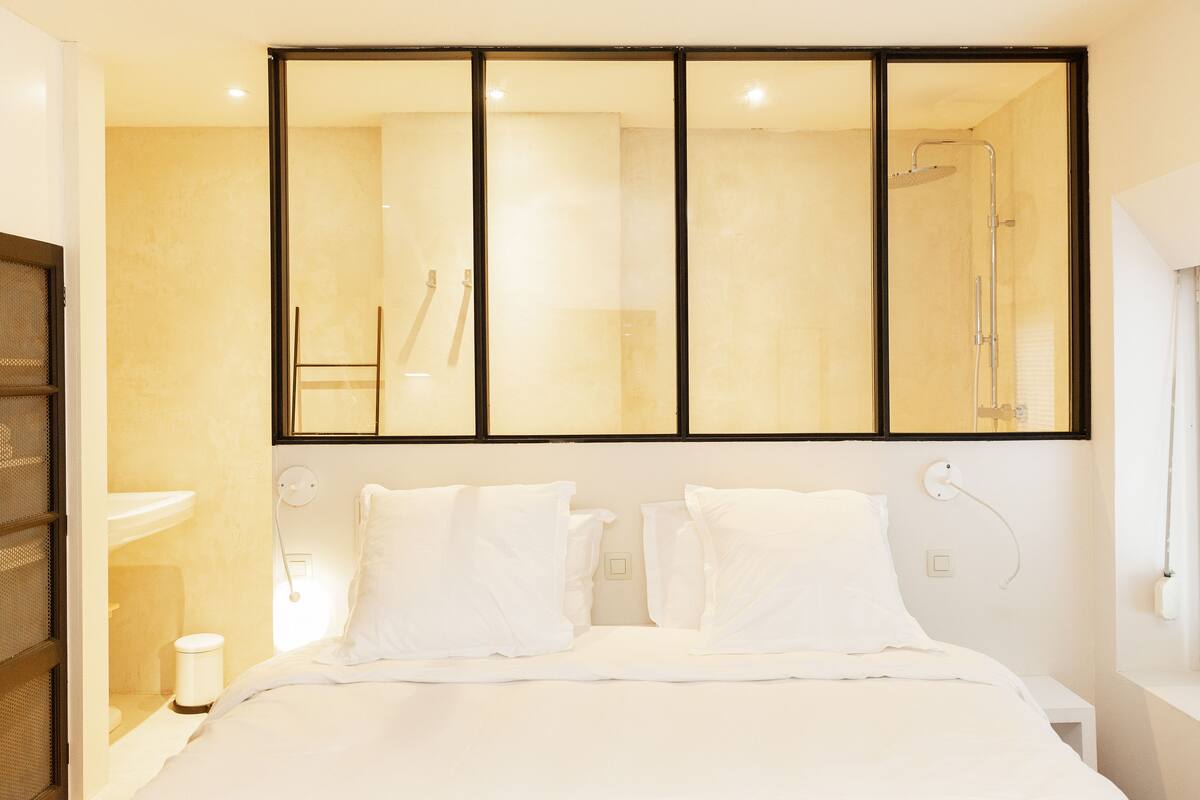 Comfort Double Room (Fleur d'Oranger) | Egyptian cotton sheets, premium bedding, minibar, desk