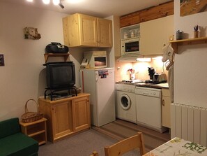 Fridge, microwave, dishwasher, toaster