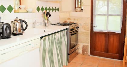 Gßte de charme du XVIIIe avec jardin, proche des chùteaux et vignobles de Touraine, équipements inclus