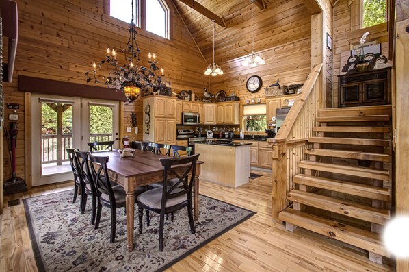 Dining - Fork and Fir Retreat - Cozy Family Cabin I Game Room I Stunning Views I Hot Tub (Sevierville)