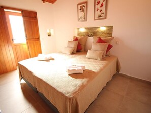 7 makuuhuonetta, Wi-Fi, vuodevaatteet, pääsy pyörätuolilla