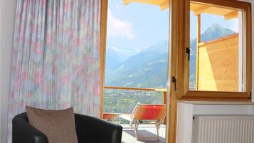 Chambre Double, terrasse | Coin séjour