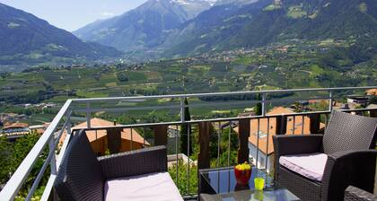 Schenna Garni Eden Bed & Breakfast