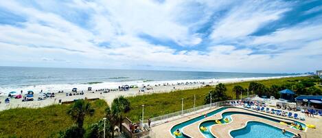 Alberca techada y alberca climatizada