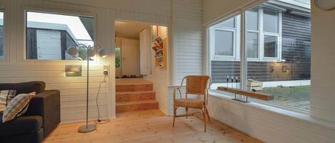 Fireplace, DVD player