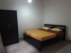 Habitación ejecutiva con 1 cama matrimonial o 2 individuales, varias camas | Wifi gratis