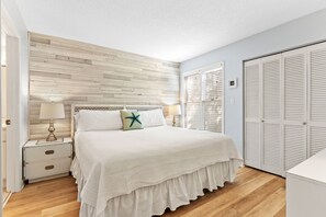 1 slaapkamer, een strijkplank/strijkijzer, wifi, beddengoed