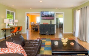 Smart TV, fireplace, books, printers - Valley of the Moon Getaway (Glen Ellen)