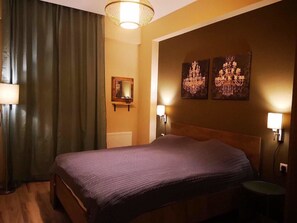 Loft | Desk, soundproofing, iron/ironing board, free WiFi - Sol's M2 White Modern Apartments (Tbilisi)