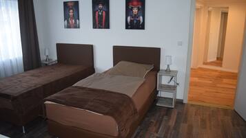 2 bedrooms, in-room safe, travel cot, WiFi