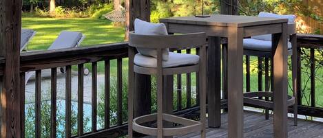 屋外ダイニングエリア